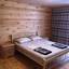 Двуспальная кровать вилла Grey House Sea Elite в Кирилловке