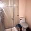 Душ и туалет в номере гостевой дом Орхидея в Кирилловке